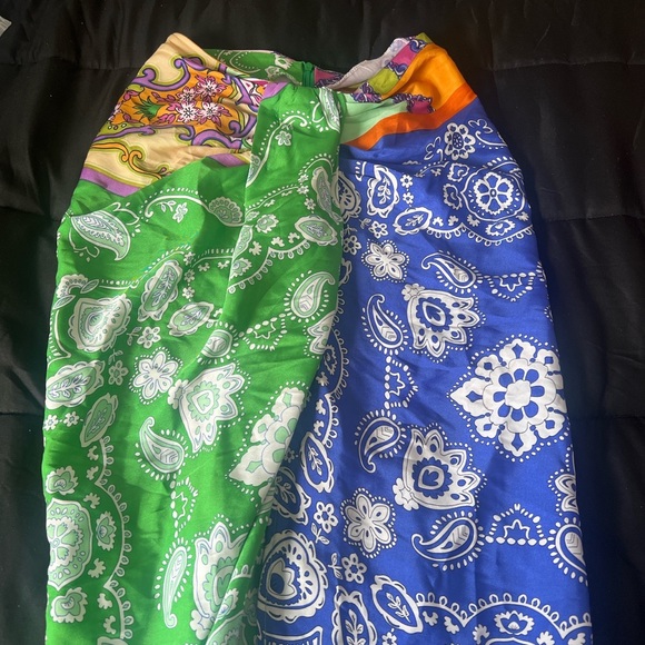 Multi-Colored Mini Skirt 🌸 - Picture 2 of 3